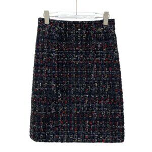 Chanel Womens Tweed Skirt Size 40 Made In France With Button Detail & Back Slit